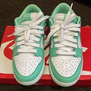White/Mint Green Nike Dunk Low size 5